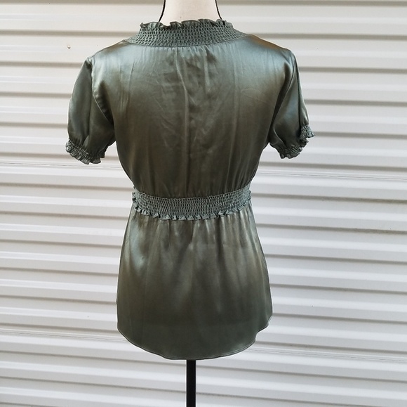 Bcbgmaxazria  silk blend top size small needs repair - Picture 4 of 8